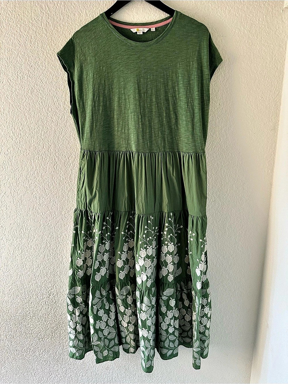 Boden Embroidered Tiered Midi Dress Sage Khaki Green English Ivy
